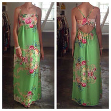 Cargar imagen en el visor de la galería, Maxi Vestido de Seda Pink/ Green Print
